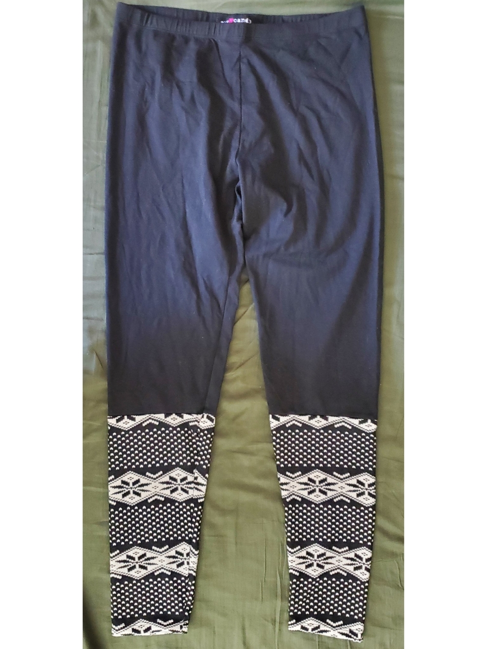 Juniors L Black & White Fair Isle Pattern Leggings Winter cute